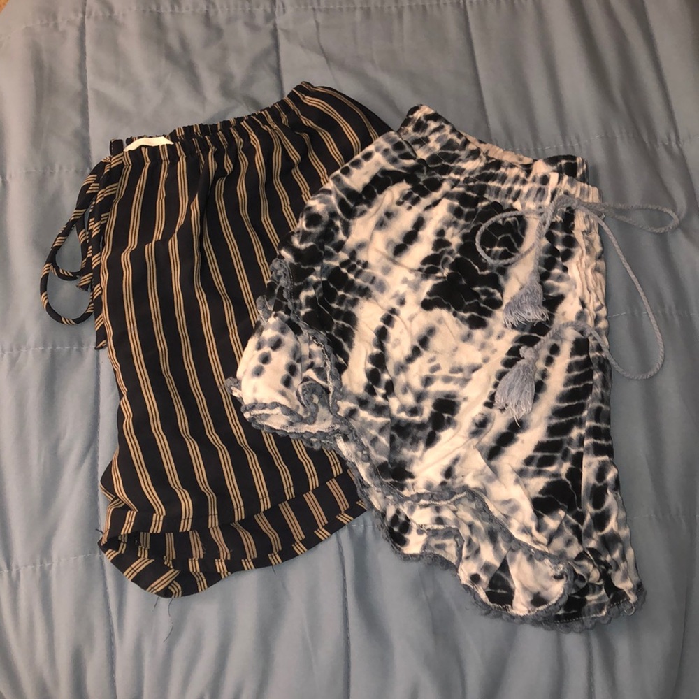 BUNDLE 2 pairs of short!